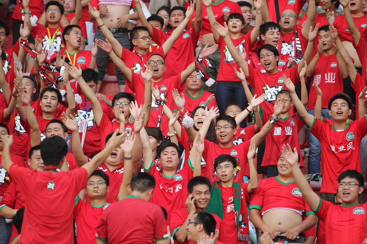 江南体育下载-包含国内足球联赛精彩纷呈，球迷欢声笑语的词条